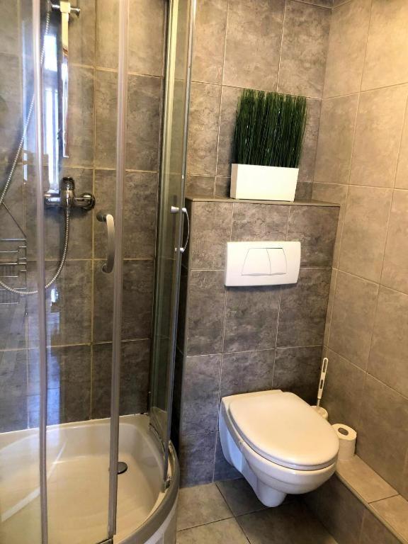Wilcza 54 Prywatne Mieszkanie Z Balkonem W Centrum 400m Od Dworca Centralnego Samodzielne Zameldowanie! Self Check-in System! * Warschau
